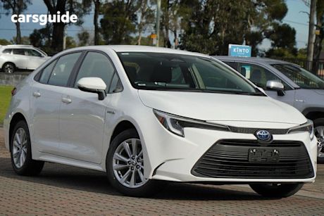 White 2022 Toyota Corolla Sedan Ascent Sport