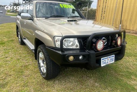 Gold 2011 Nissan Patrol Wagon ST (4X4)