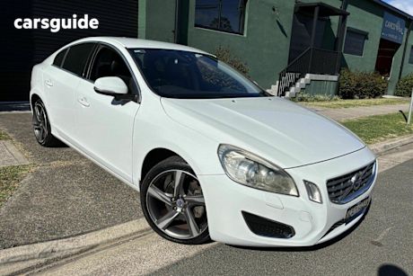 White 2012 Volvo S60 Sedan T5