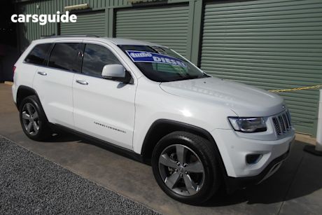 White 2015 Jeep Grand Cherokee Wagon Limited (4X4)