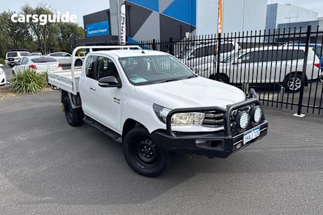 White 2016 Toyota Hilux Ute Tray SR