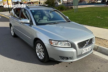Silver 2009 Volvo V50 Wagon 2.4 S
