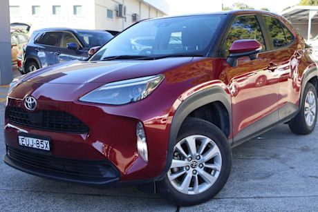 Red 2022 Toyota Yaris Cross Wagon GX