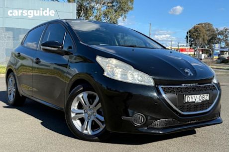 Black 2014 Peugeot 208 Hatch Active
