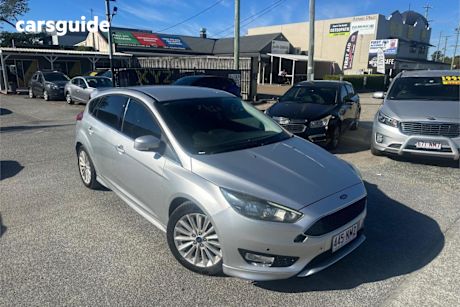 Silver 2017 Ford Focus Hatchback Sport