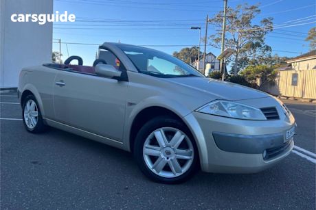 Silver 2004 Renault Megane Cabriolet Dynamique