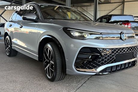 Silver 2024 Volkswagen Tiguan Wagon 195TSI R-Line