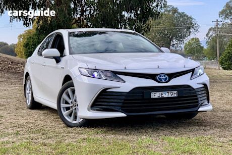 White 2024 Toyota Camry Sedan Ascent Hybrid