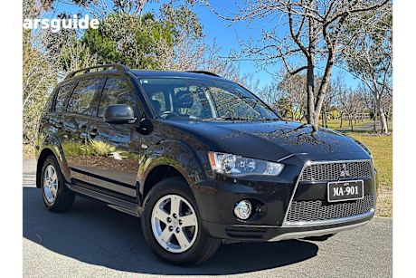 Black 2012 Mitsubishi Outlander SUV LS 4X4