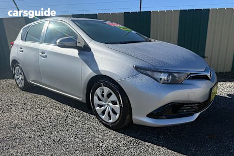 Silver 2015 Toyota Corolla Hatchback Ascent