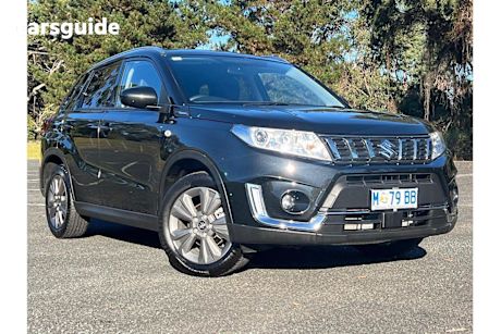 Black 2024 Suzuki Vitara Wagon Beat