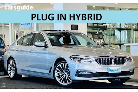 Silver 2018 BMW 530E Sedan Iperf (hybrid) Luxury Line