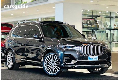 Grey 2020 BMW X7 SUV XDRIVE30D 4X4