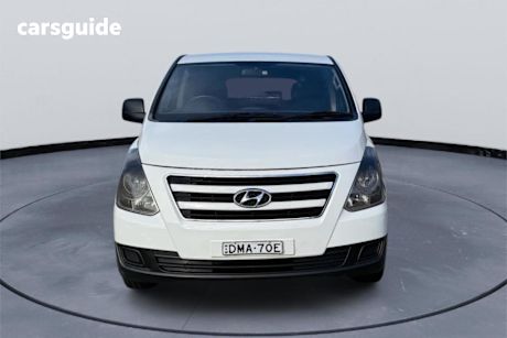 White 2016 Hyundai Iload Van