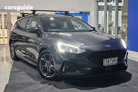 Grey 2019 Ford Focus Wagon ST-Line