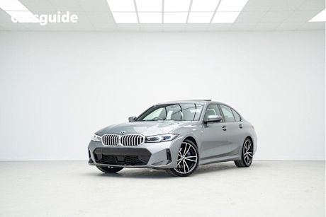 Grey 2022 BMW 330i Sedan M Sport