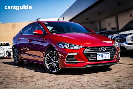 Red 2017 Hyundai Elantra Sedan SR Turbo (red)
