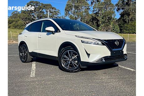 White 2024 Nissan Qashqai Wagon TI