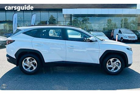 White 2024 Hyundai Tucson SUV F