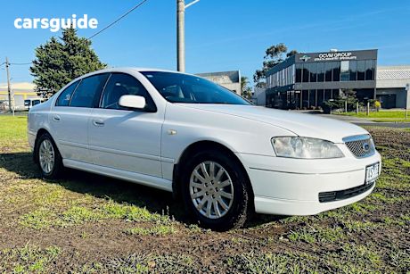 White 2005 Ford Fairmont Sedan