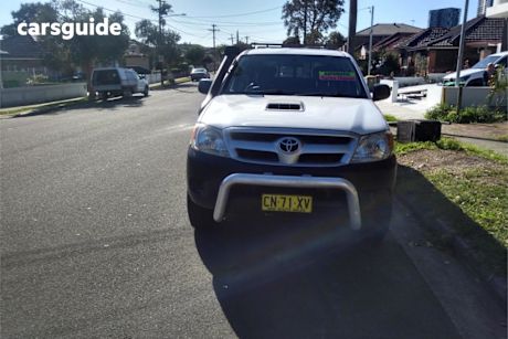 White 2006 Toyota Hilux Dual Cab Pick-up SR (4X4)