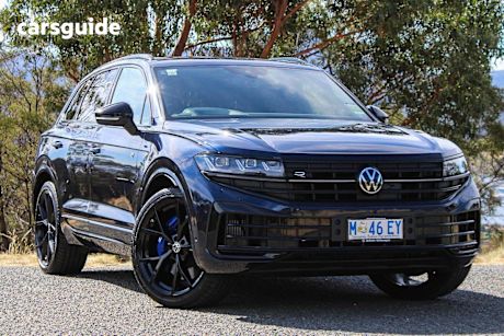 Blue 2025 Volkswagen Touareg Wagon R Ehybrid (phev)