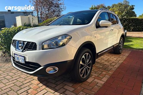 White 2014 Nissan Dualis Wagon TI-L (4X2)