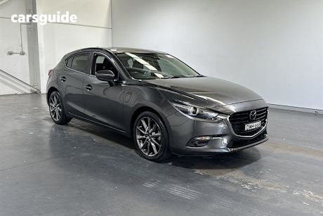 Grey 2017 Mazda 3 Hatchback SP25 Astina