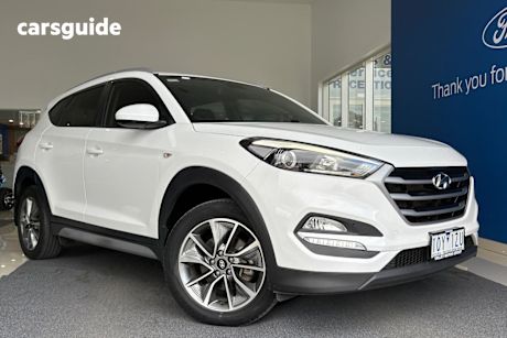 White 2017 Hyundai Tucson Wagon Active X (sunroof) (fwd)