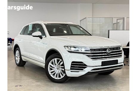 White 2021 Volkswagen Touareg Wagon 170TDI