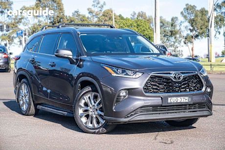 Grey 2022 Toyota Kluger Wagon Grande 2WD