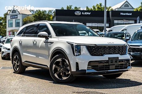 White 2025 Kia Sorento Wagon Sport+ 7 Seat