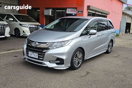 Silver 2020 Honda Odyssey Wagon (HYBRID) RC4 8 SEATER