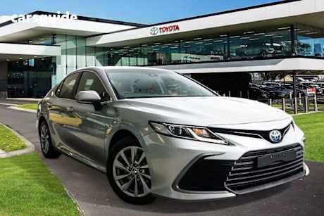 Silver 2023 Toyota Camry Sedan ASCENT F
