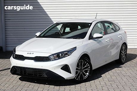 White 2024 Kia Cerato Hatchback Sport