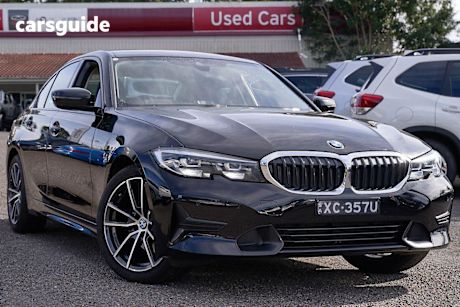 Black 2022 BMW 320I Sedan Luxury Line