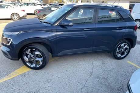 Blue 2024 Hyundai Venue Wagon Active