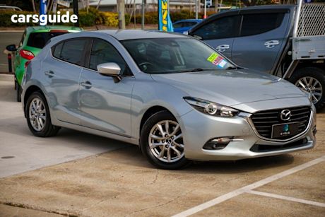 Silver 2016 Mazda 3 Hatchback Maxx