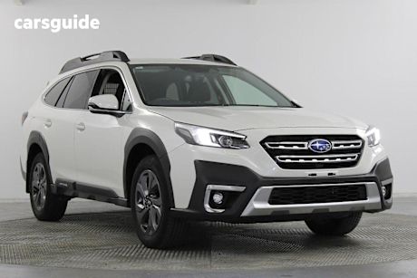 White 2022 Subaru Outback Wagon AWD