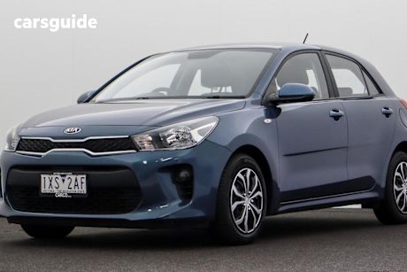 Blue 2019 Kia RIO Hatchback S