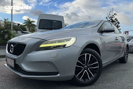 Silver 2016 Volvo V40 Hatchback T3 Kinetic