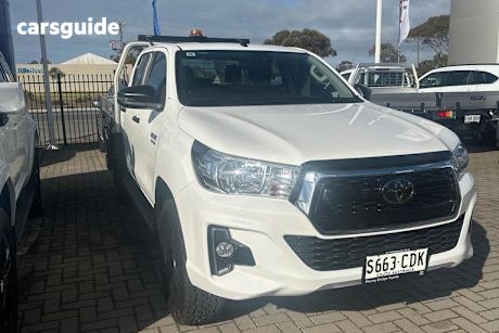2019 Toyota Hilux Double Cab Pick Up SR HI-Rider