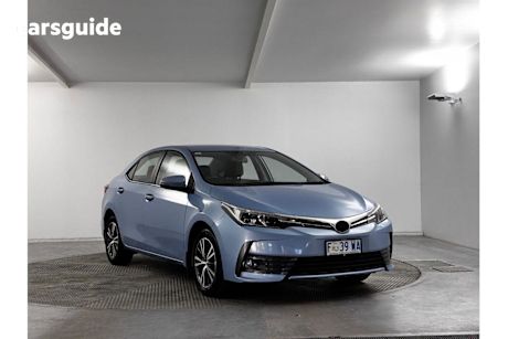 Blue 2017 Toyota Corolla Sedan SX