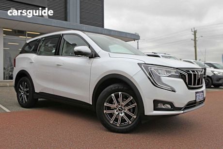 White 2023 Mahindra XUV700 Wagon AX7L F