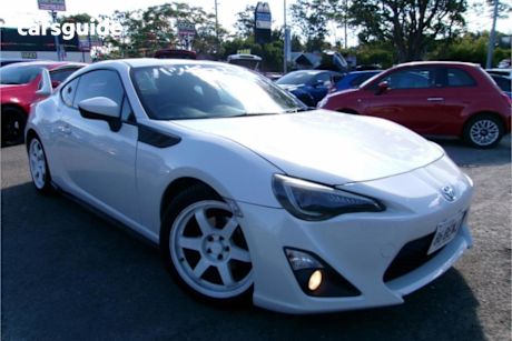 White 2015 Toyota 86 Coupe GT