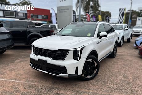 White 2025 Kia Sorento Wagon GT-Line HEV AWD
