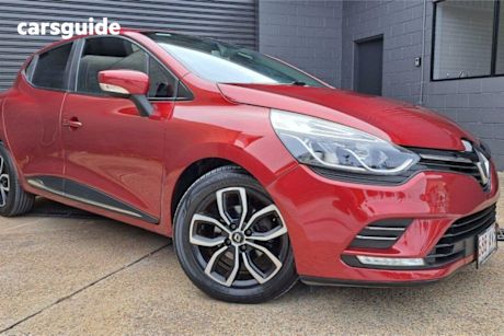 Red 2017 Renault Clio Hatchback Life