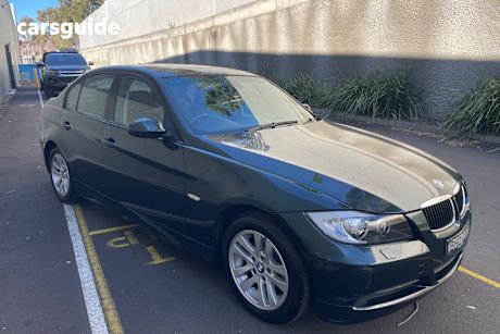 Green 2007 BMW 320I Sedan