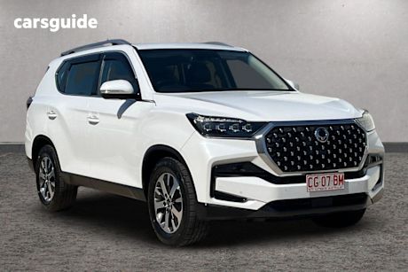 White 2021 Ssangyong Rexton SUV ELX
