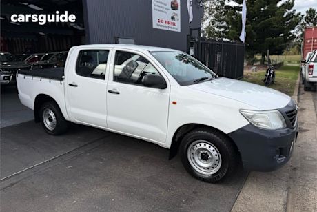 White 2014 Toyota Hilux Dual Cab Pick-up Workmate